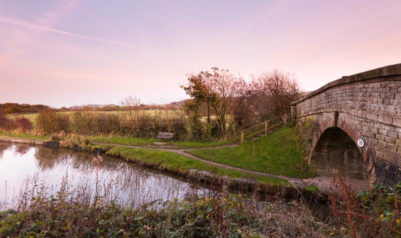 Bridge 30 on the Macclesfield Canal by photographer Mark Helliwell