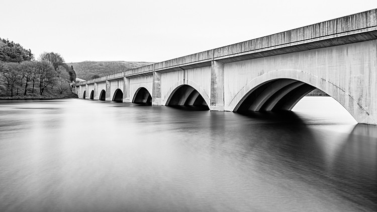 Ashopton Viaduct, Ladybower (1) - Ladybower Reservoir