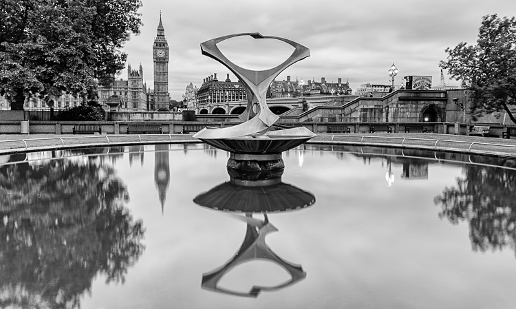 Big Ben from St Thomas' (4) - Westminster