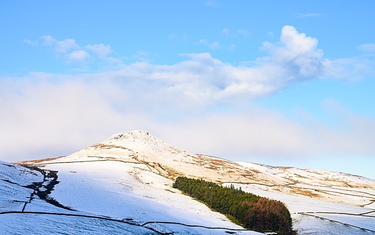 Shutlingsloe under snow (1a) - Shutlingsloe