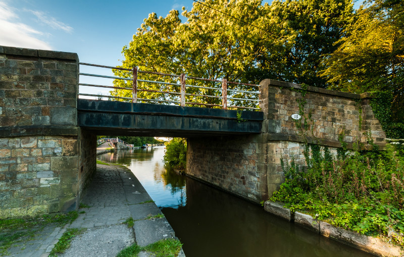 Bridge 15 on the Macclesfield Canal by photographer Mark Helliwell