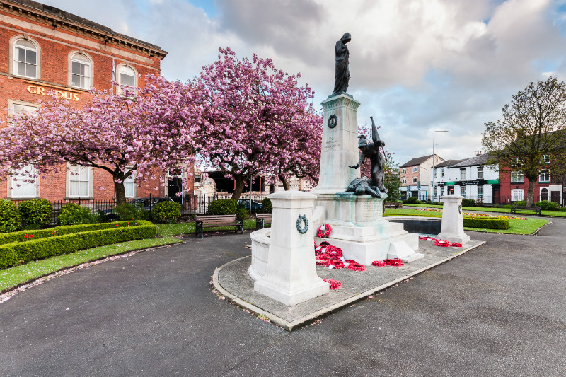 War Memorial, Park Green, Macclesfield (3) - Park Green