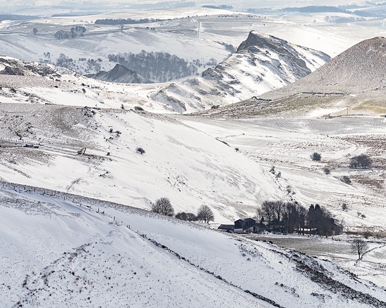 Parkhouse Hill and Chrome Hill from Axe Edge (2) - Parkhouse and Chrome Hills