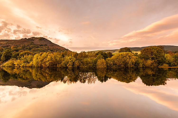 Tegg's Nose Reflections in Bottoms Reservoir (2) - The Langley Reservoirs