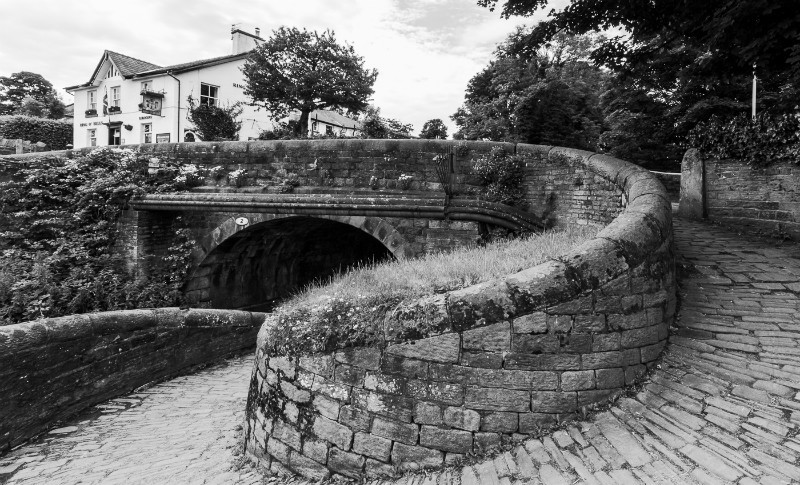 Bridge 2 on the Macclesfield Canal by photographer Mark Helliwell