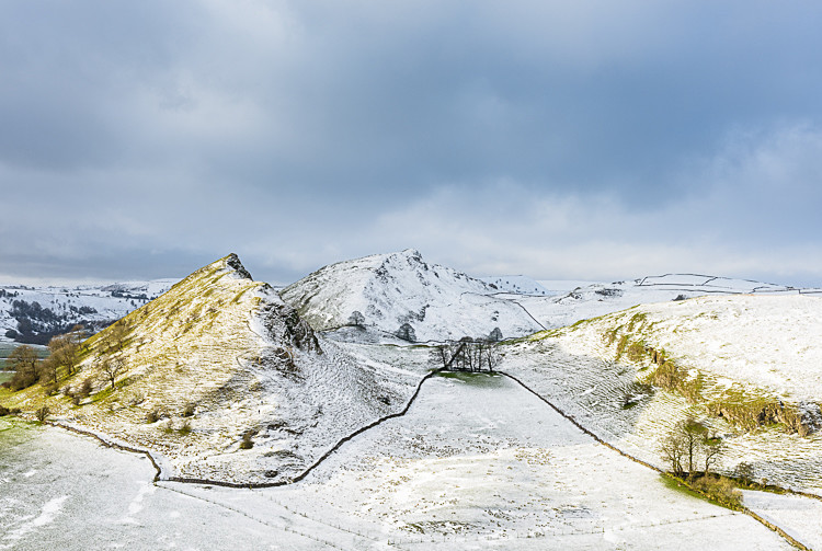 Parkhouse Hill and Chrome Hill from Hitter Hill (6) - Parkhouse and Chrome Hills