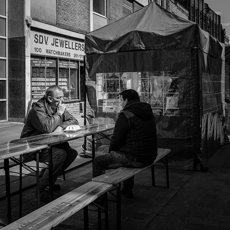 You ain't seen me, right? - Street Photography