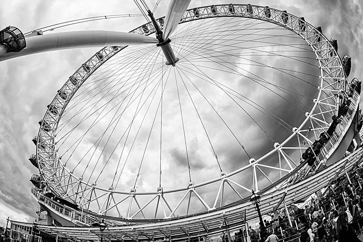 London Eye with a fish eye - Westminster