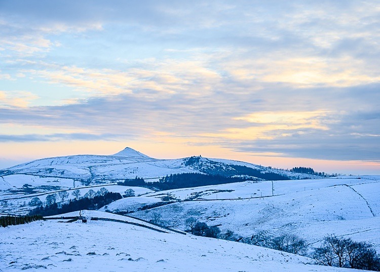 Shutlingsloe under snow (10) - Shutlingsloe