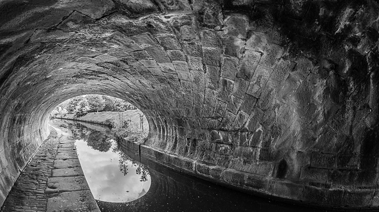Bridge 44 looking east, Macclesfield Canal (4) - Bridges 41 to 50