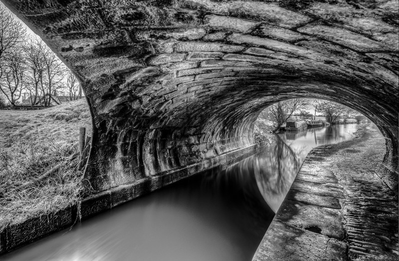 Bridge 44 west on the Macclesfield Canal by photographer Mark Helliwell
