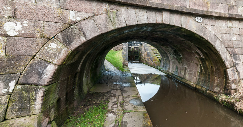 Bridge 54 on the Macclesfield Canal by photographer Mark Helliwell