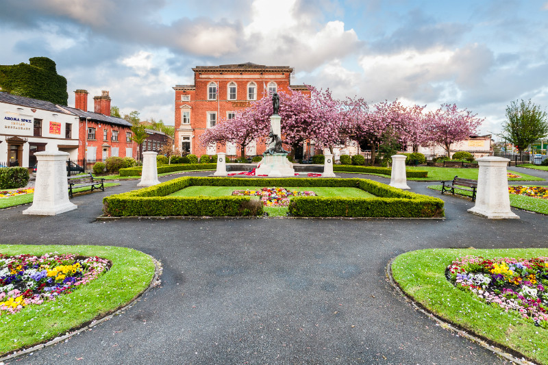 War Memorial, Park Green, Macclesfield (4) - Park Green