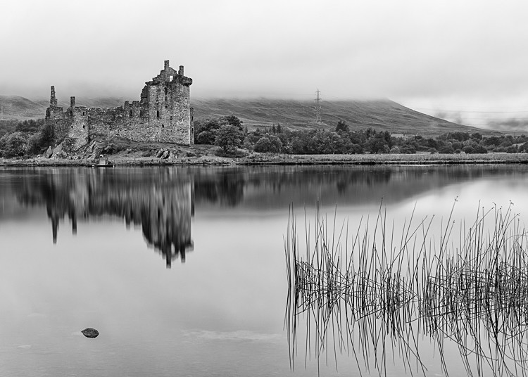 Reeds and Kilchurn Castle (2) - Kilchurn Castle