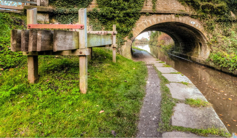 Bridge 21 on the Macclesfield Canal by photographer Mark Helliwell