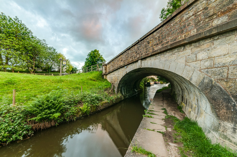 Bridge 44 on the Macclesfield Canal by photographer Mark Helliwell