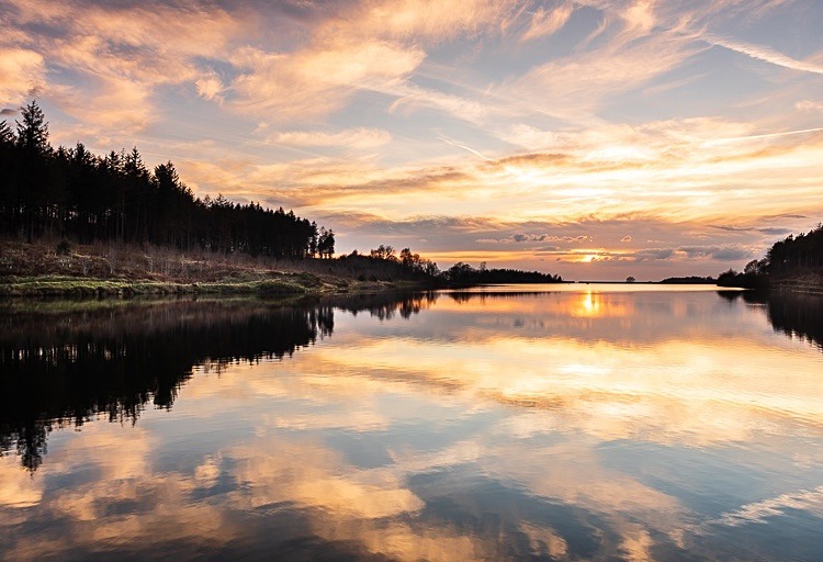 Ridgegate reservoir reflections (1) - Macclesfield Countryside