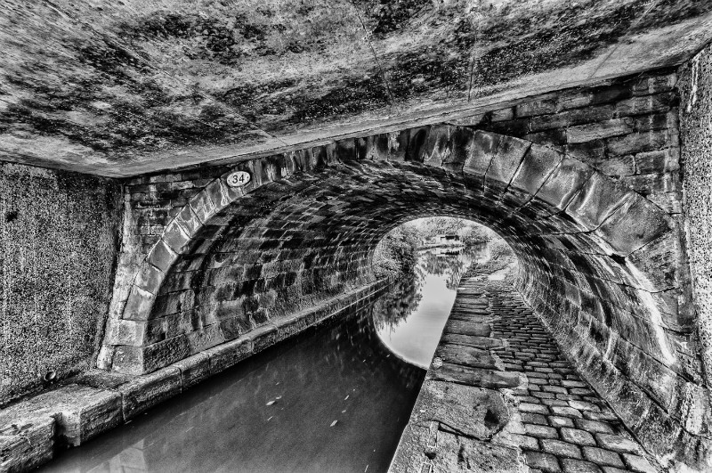 Bridge 34 on the Macclesfield Canal by photographer Mark Helliwell
