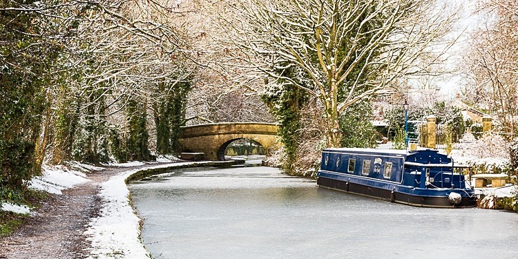 Bridge 28 Macclesfield Canal (2) - Macclesfield in Winter