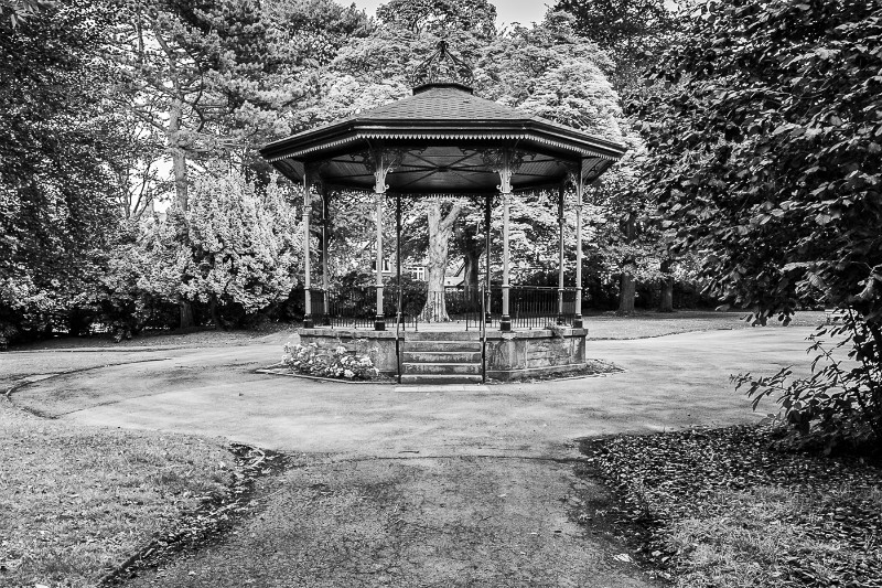 Victoria Park Bandstand, Macclesfield - Other buildings