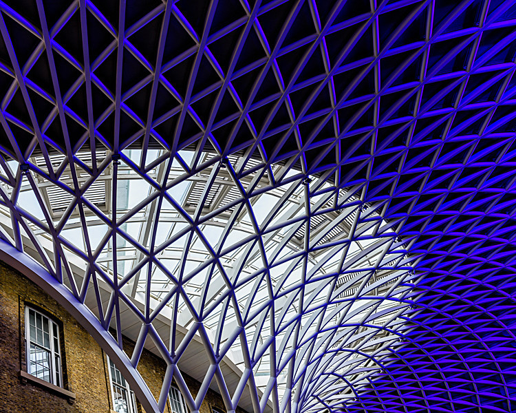 Ceiling in King's Cross Station (2) - Underground/DLR