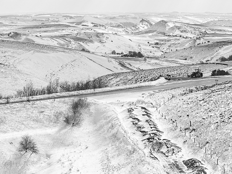 Parkhouse Hill and Chrome Hill from Axe Edge (3) - Parkhouse and Chrome Hills