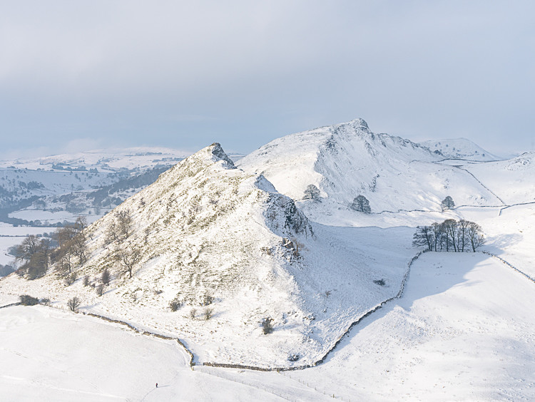 Parkhouse Hill and Chrome Hill from Hitter Hill (3) - Parkhouse and Chrome Hills