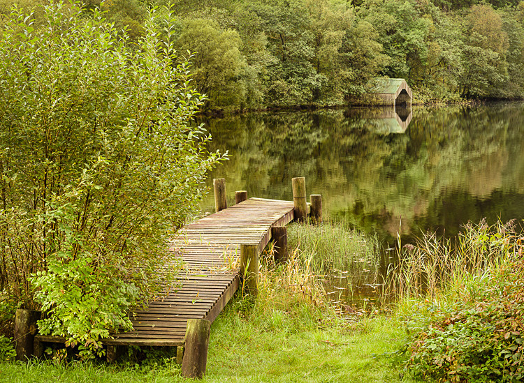 Loch Ard Boathouse (1) - Loch Lomond and The Trossachs