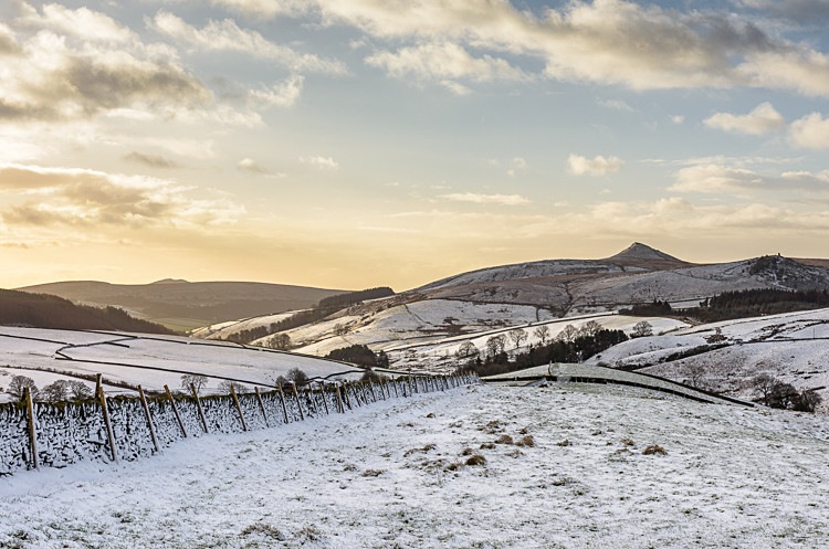 Shutlingsloe under snow (5) - Shutlingsloe
