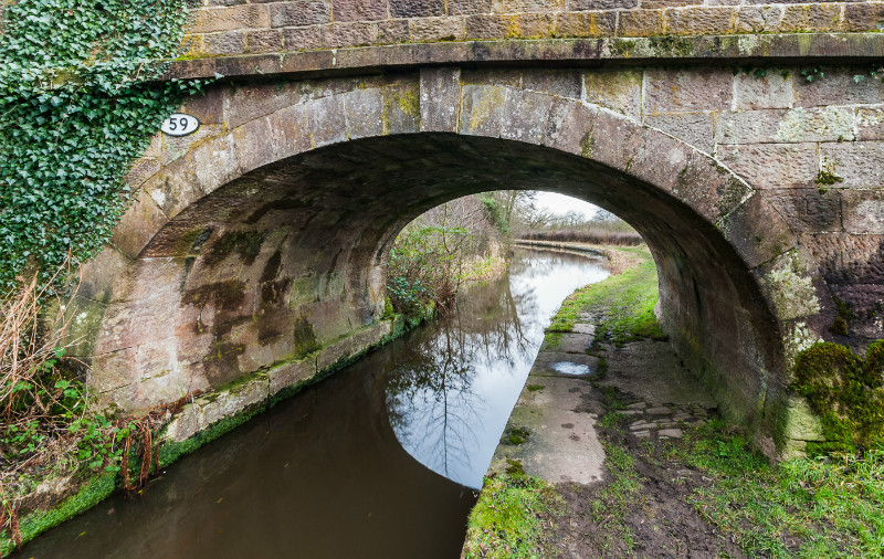 Bridge 59 on the Macclesfield Canal by photographer Mark Helliwell