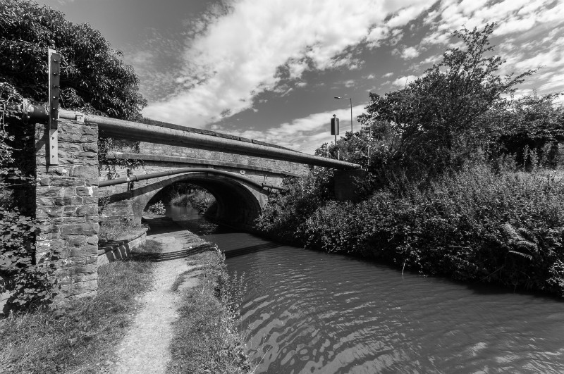 Bridge 6 on the Macclesfield Canal by photographer Mark Helliwell