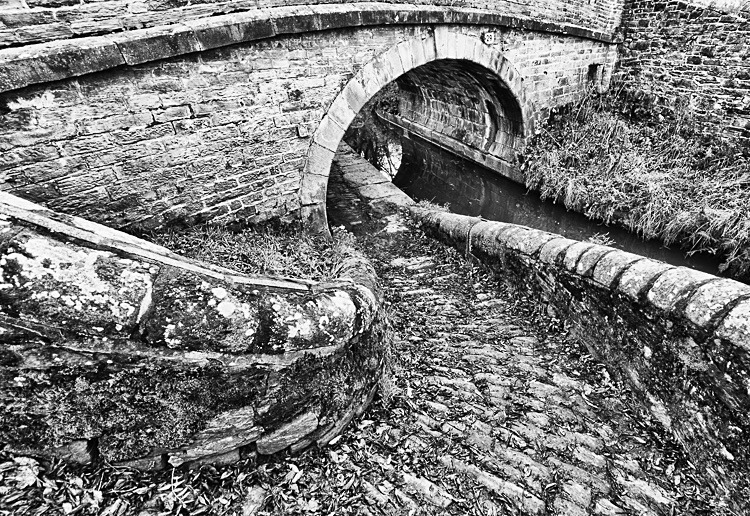 Bridge 29, Macc Canal - Macclesfield Countryside