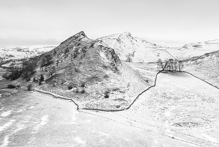 Parkhouse Hill and Chrome Hill from Hitter Hill (7) - Parkhouse and Chrome Hills