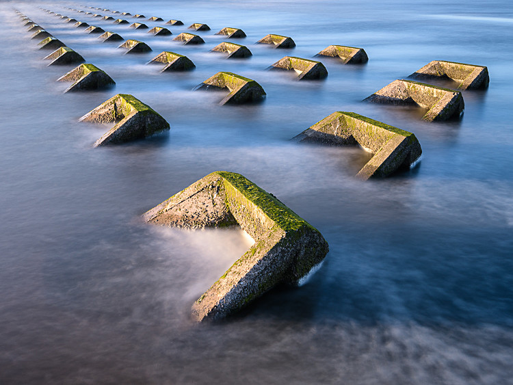 Sea defences, New Brighton (15) - Merseyside