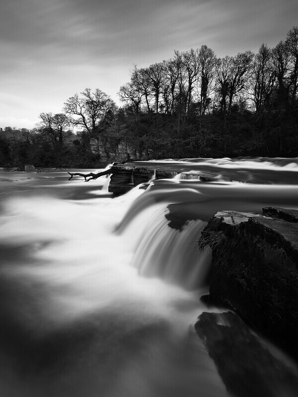 Falls B/W - Richmond