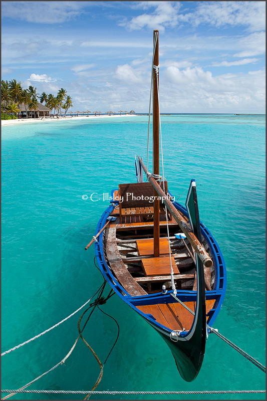 Traditional Dhoni, the Maldives - Dream Destinations