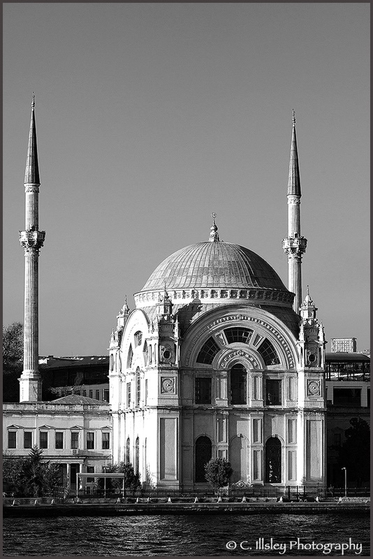 Die Dolmabahce-Moschee - Reiseziel: Istanbul