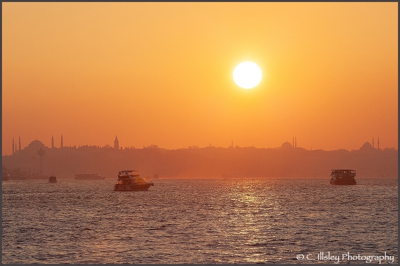 Sonnenuntergang am Bosporus - Reiseziel: Istanbul