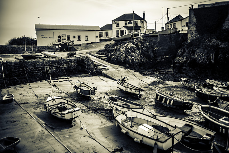 Coverack Harbour - UK Landscapes