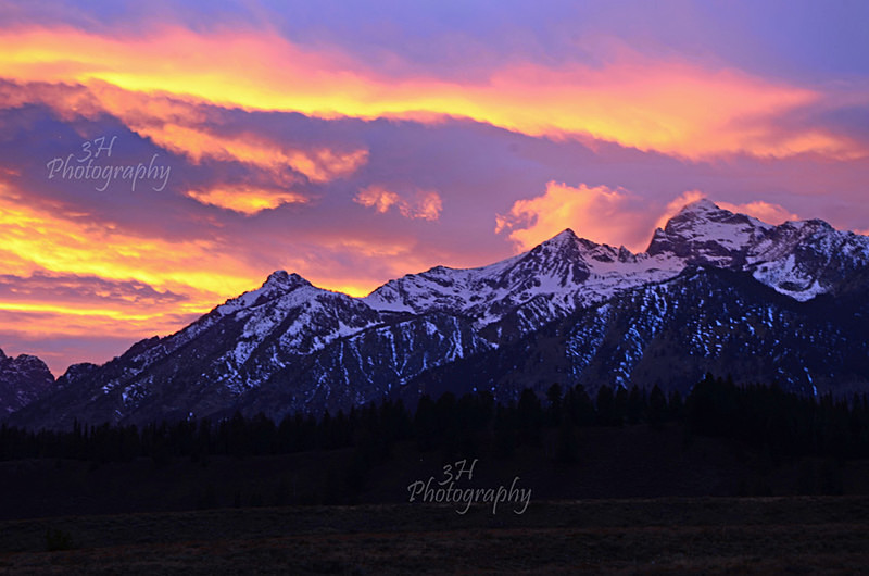 Setting Sun in Grand Teton - Grand Teton & Yellowstone National Park Landscapes