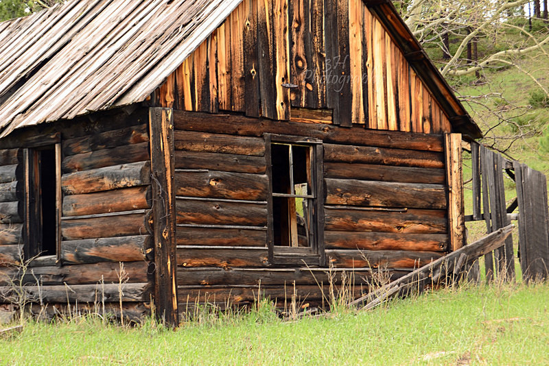 Cabin in the Valley - Western U.S. Landscapes