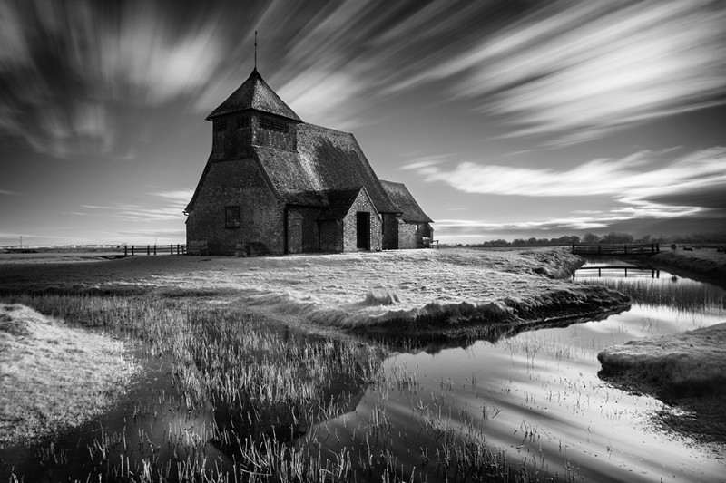 Fairfield Time Warp - Black & White