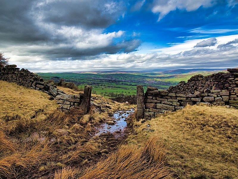 Ilkley Moor Gates - High Moorland