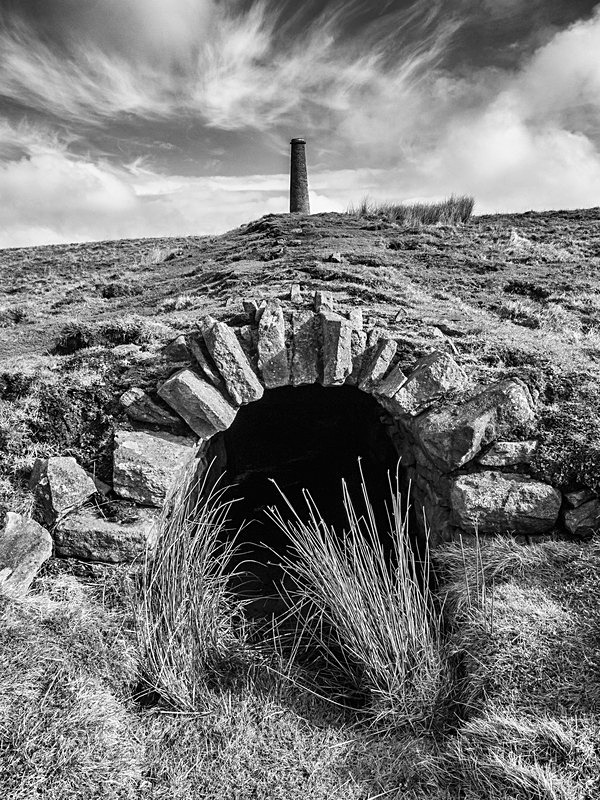 Cupola Flue - Monochrome