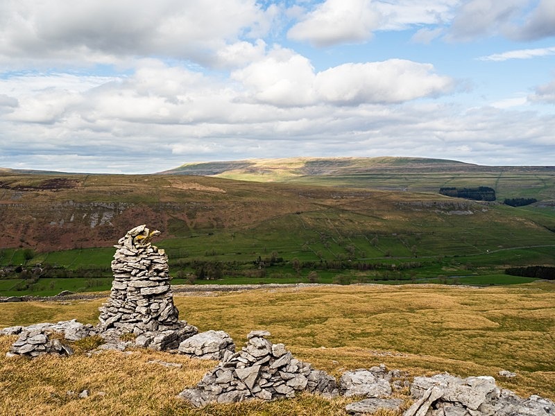 The Cairns - Dowkabottom - Yorkshire Dales