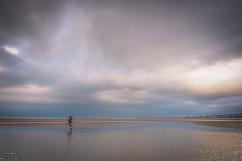 Chasing the light - Sandymount