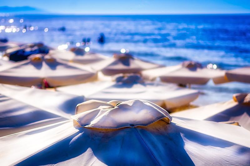 Umbrellas : Mark Geddis Photography - Landscape, Portrait & Commercial Photography.