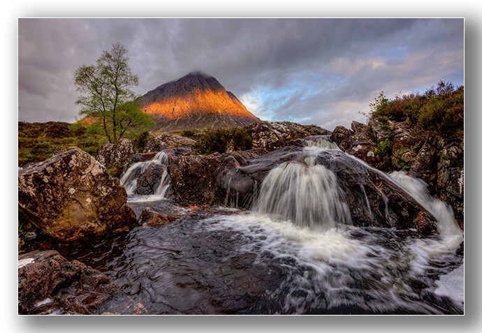 First light on Buachaille Etive Mor - Highlands & Islands