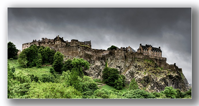 Edinburgh Castle Panoramic - Edinburgh & the lothians.