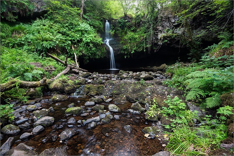 Charlies Cave 01 - Clackmannan & Stirlingshire